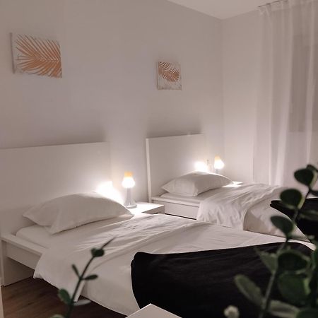 Marija Apartman 奥西耶克 外观 照片