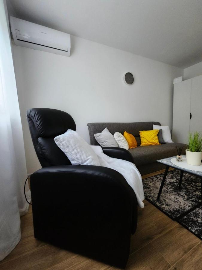 Marija Apartman 奥西耶克 外观 照片